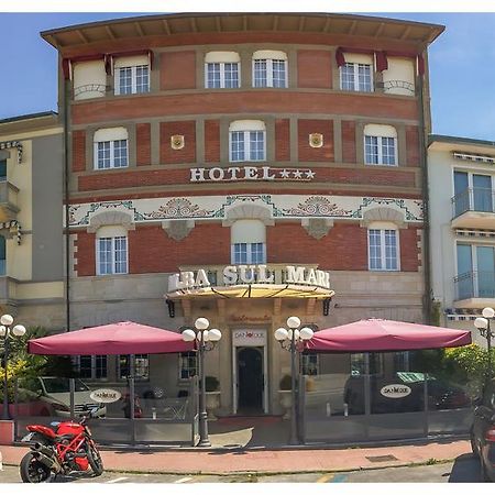Alba Sul Mare Hotel ลิโด ดิ กามาโยเร ภายนอก รูปภาพ