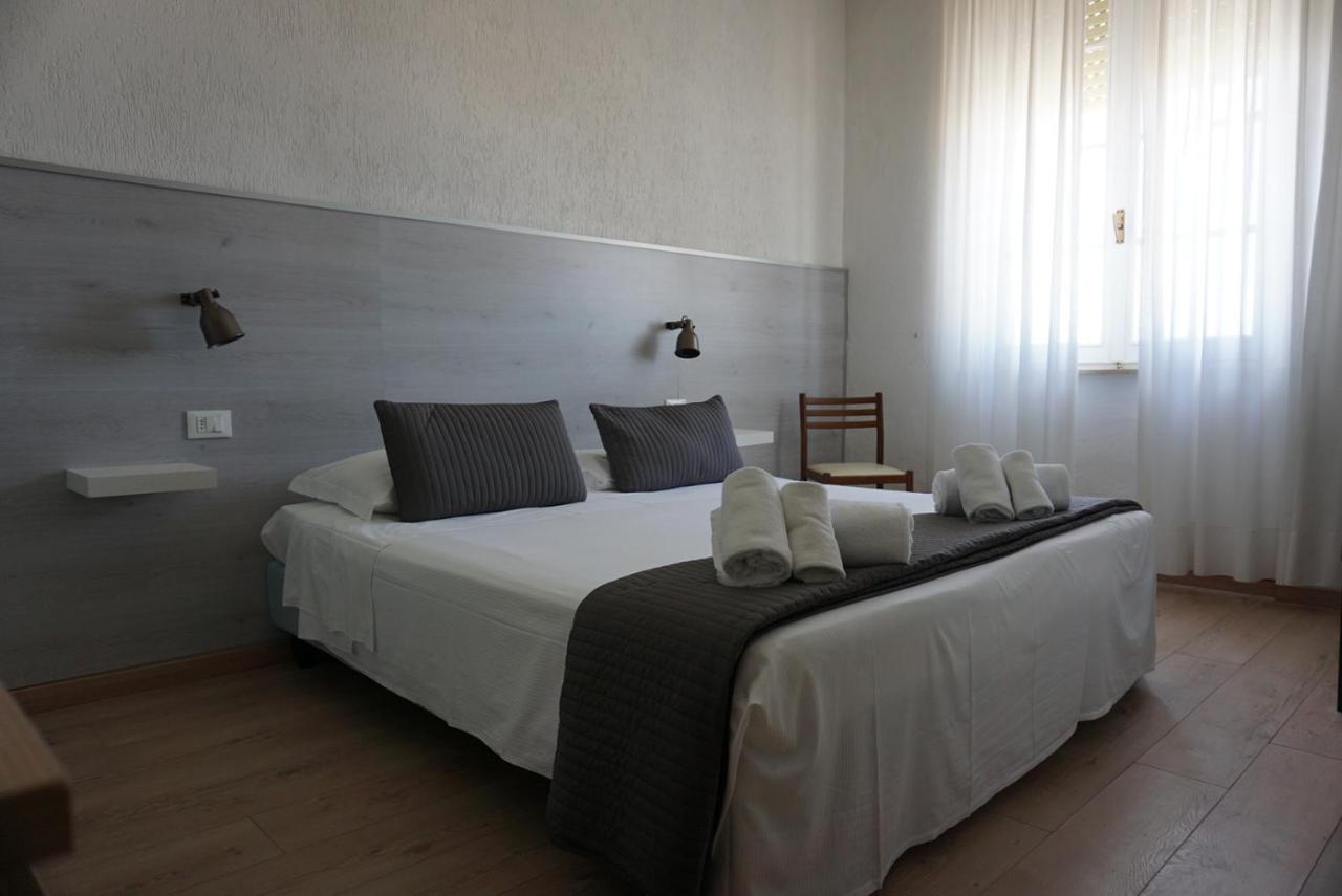 Alba Sul Mare Hotel ลิโด ดิ กามาโยเร ภายนอก รูปภาพ