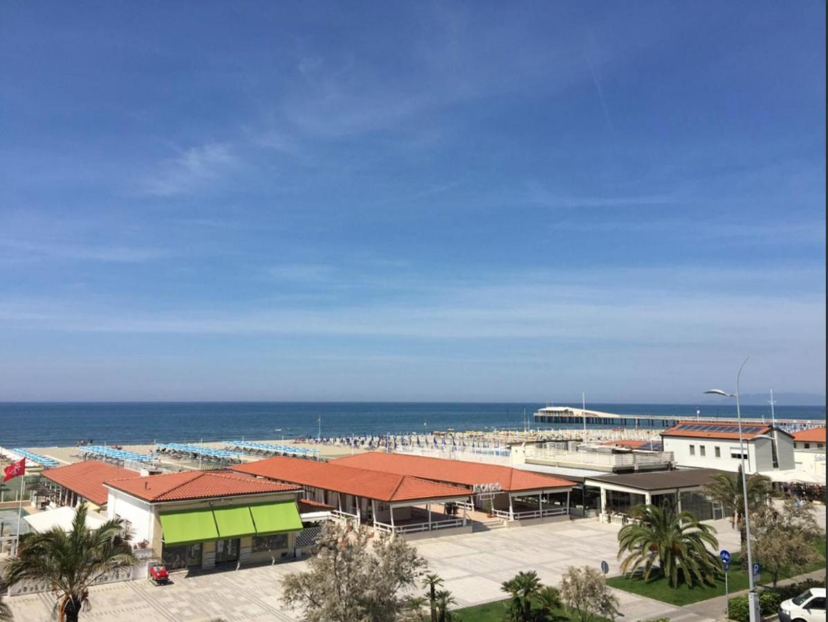 Alba Sul Mare Hotel ลิโด ดิ กามาโยเร ภายนอก รูปภาพ